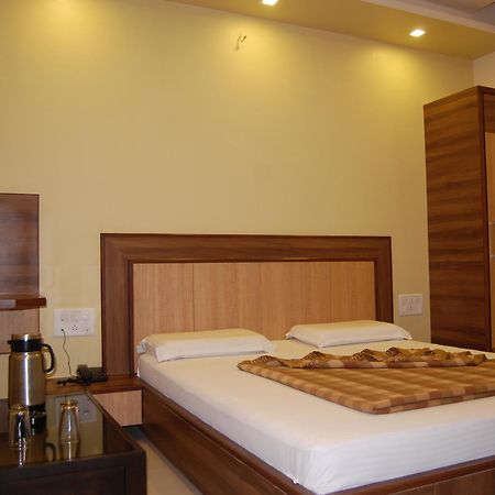 Hotel Shyam Villa Mount Abu Ngoại thất bức ảnh