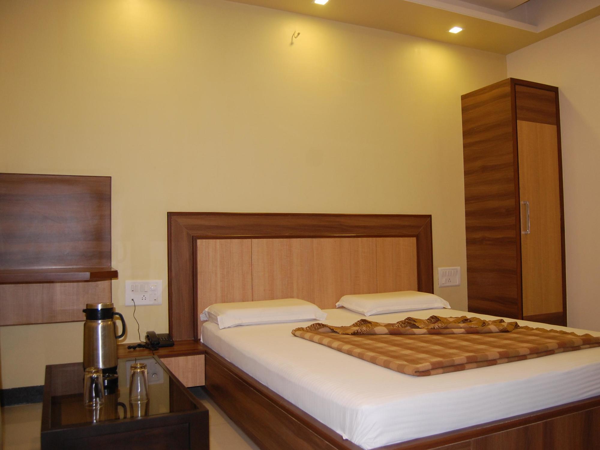 Hotel Shyam Villa Mount Abu Ngoại thất bức ảnh